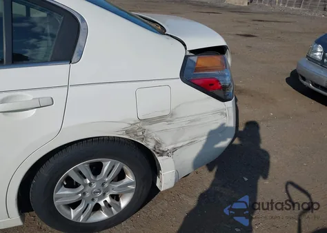 2012 Nissan Altima 2.5 S из США, поврежденный, VIN 1N4AL2AP4CC135753